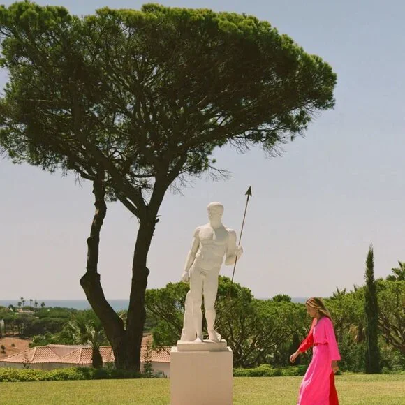 Gorgeous Tuckernuck Scarlet and Hot Pink Madame G Caftan L - Picture 4 of 9